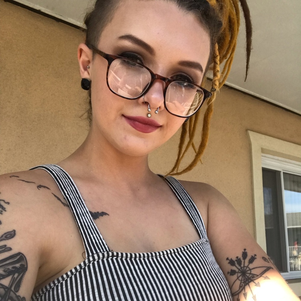 Meet your Posher, Makayla